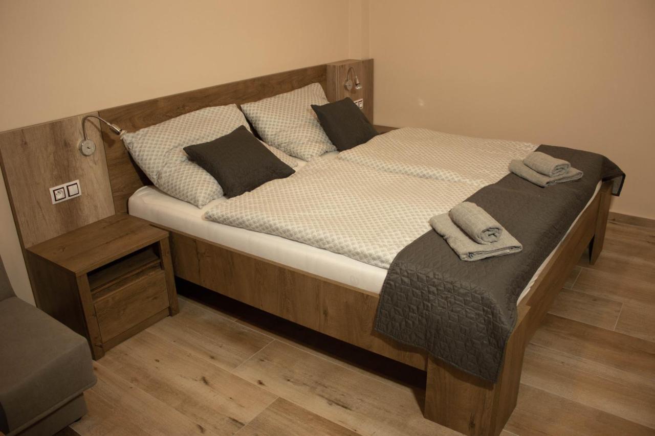 Apartmany Pilot Velka Hledsebe Екстер'єр фото