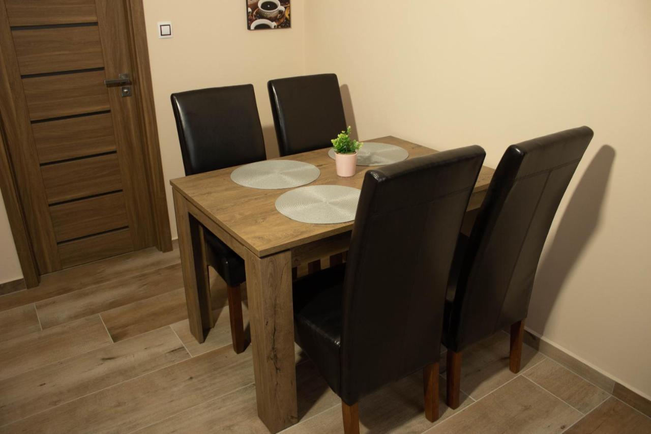 Apartmany Pilot Velka Hledsebe Екстер'єр фото
